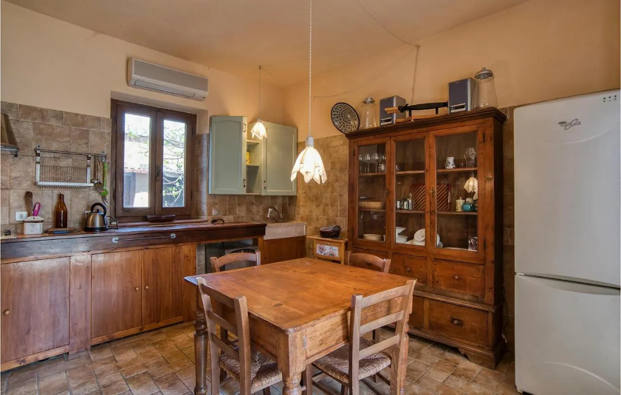 Holiday home 1 Bedroom Cozy Home In Montegiovi